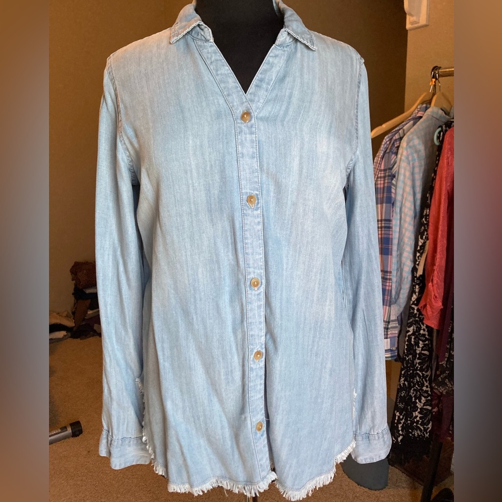 NWOT: T. S. Light denim (Tencel) button down shirt, size small